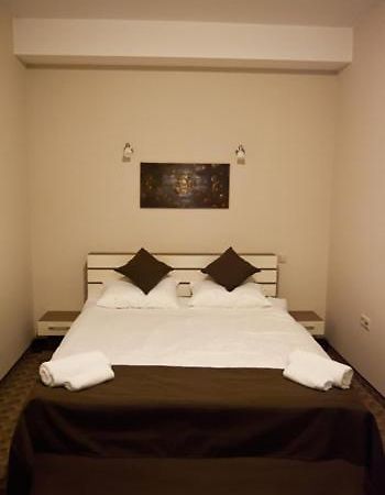Hotel Bulevard Орадя Номер фото
